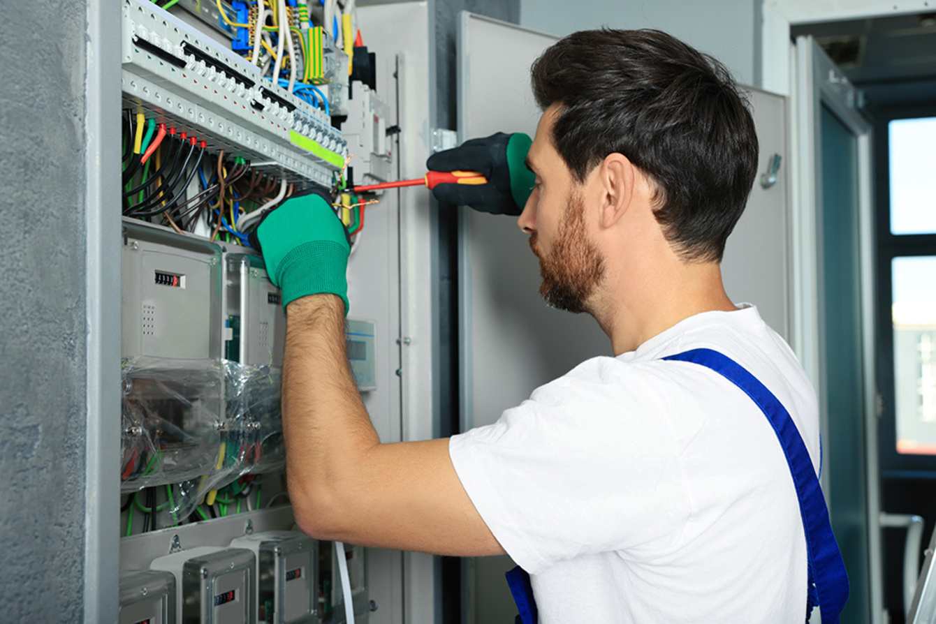 Nieder&shy;spannungs&shy;anlagen bei Wächter Elektrotechnik in Hof